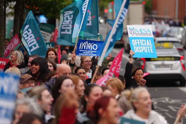 People on the picket line