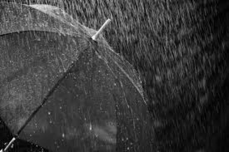 Thunderstorm warning extended to 9pm this evening