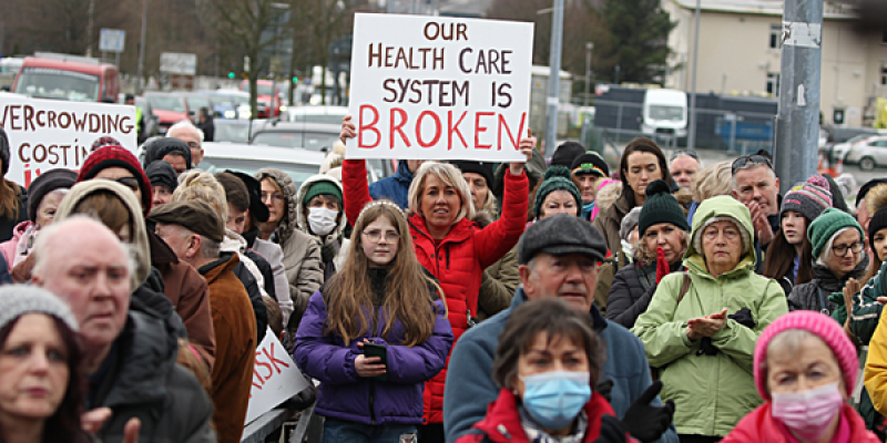'Staff are exhausted, they are ready to collapse', hospital protest hears
