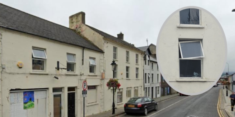 Concerns over loose window raises issue of dereliction in Letterkenny