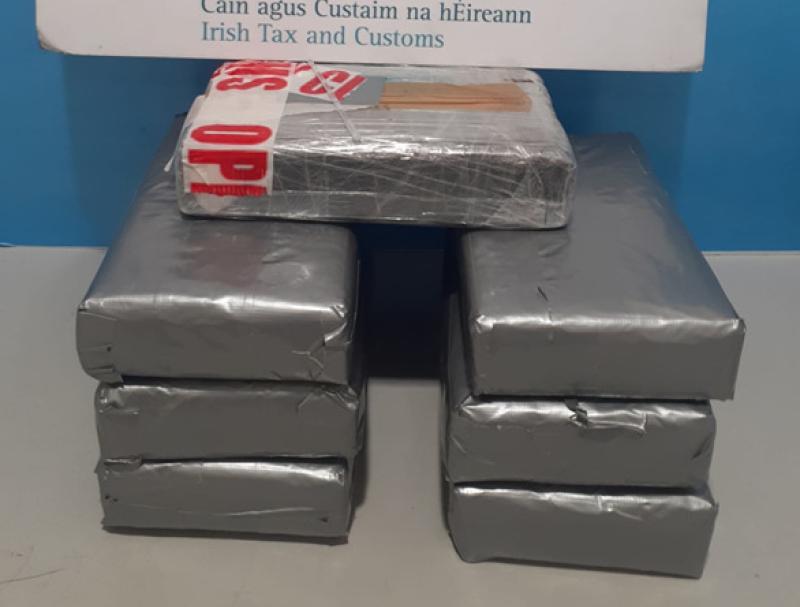 Cocaine worth €546k found concealed in passenger's baggage at Dublin airport