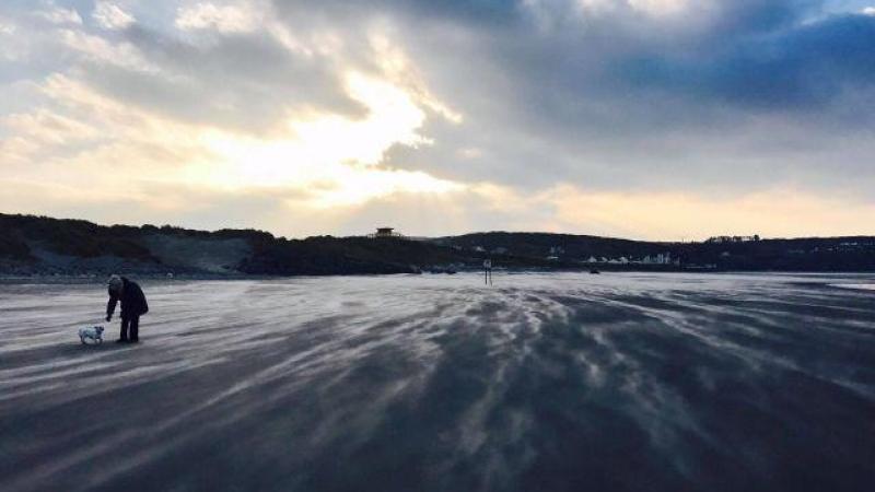 Sunshine and showers for Donegal today with temperatures dipping tonight