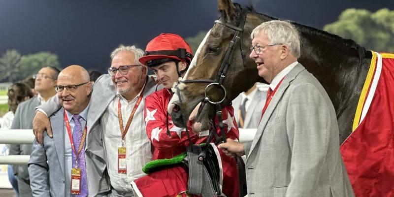 Alex Ferguson hails 'fantastic' Oisin Orr as pair toast Bahrain Trophy again