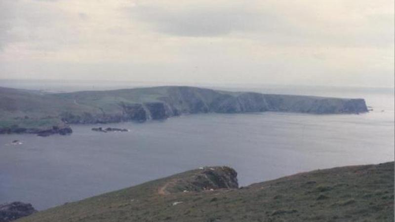 Today will be a mostly dull day with patchy light rain and drizzle in Donegal