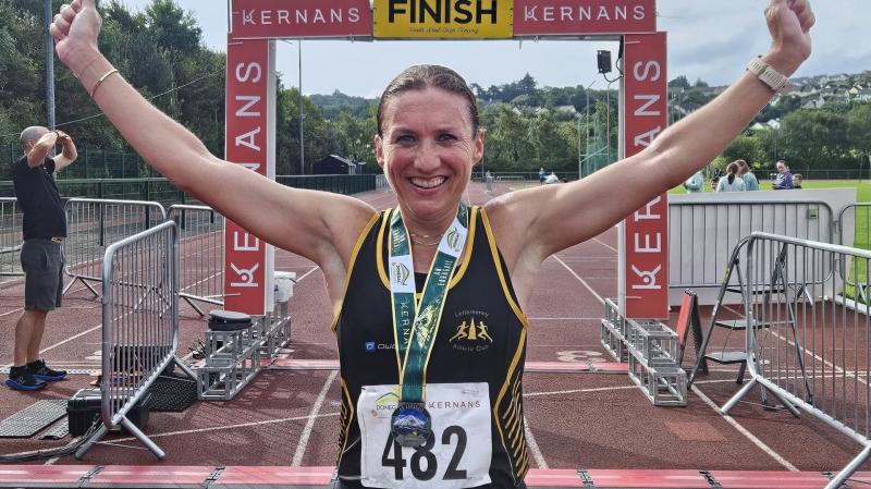 Caitriona Jennings breaks the World Record in the Women’s 100 Mile