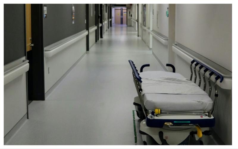 'Unacceptable' - Nearly 115,000 patients admitted to hospital in 2025 without a bed