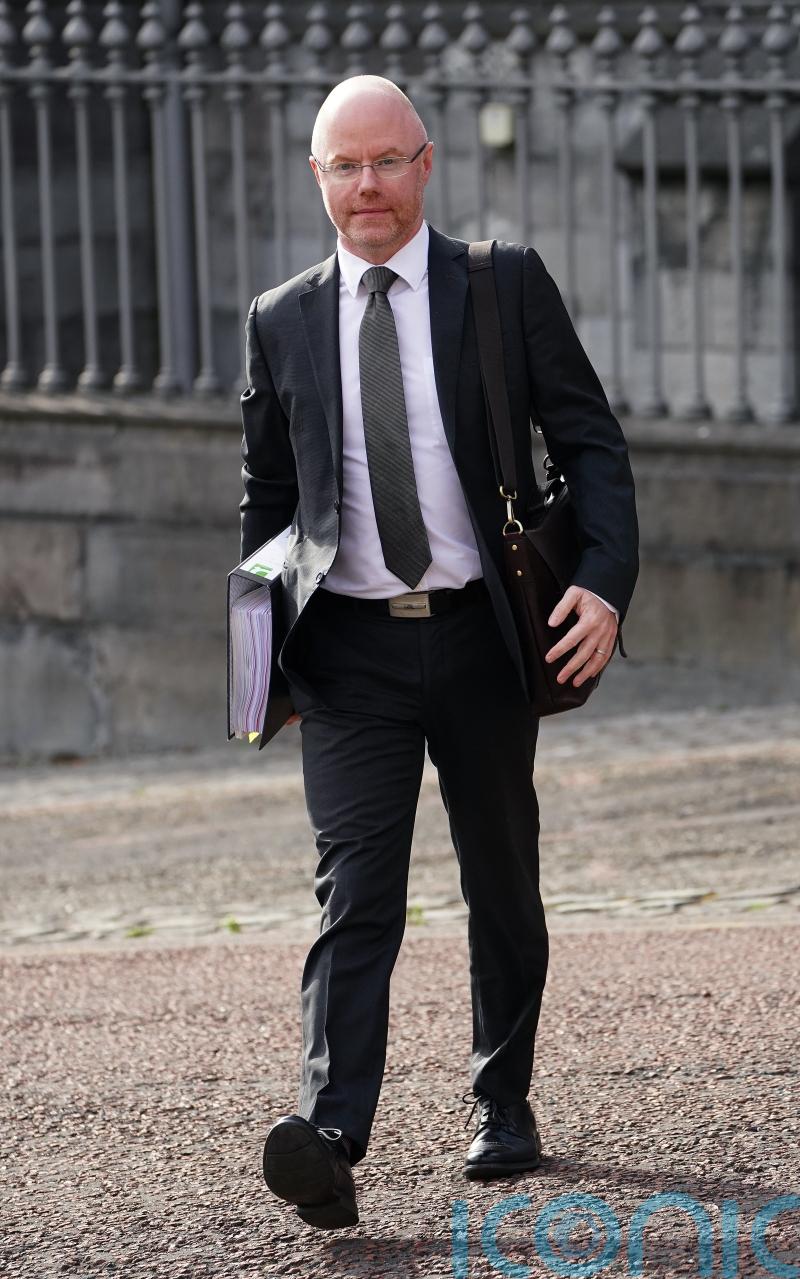 Stephen Donnelly accuses Sinn Fein of ‘weaponising social media’