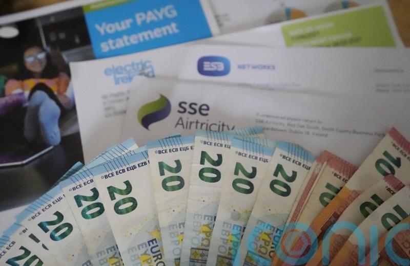 Leo Varadkar promises help with winter energy bills