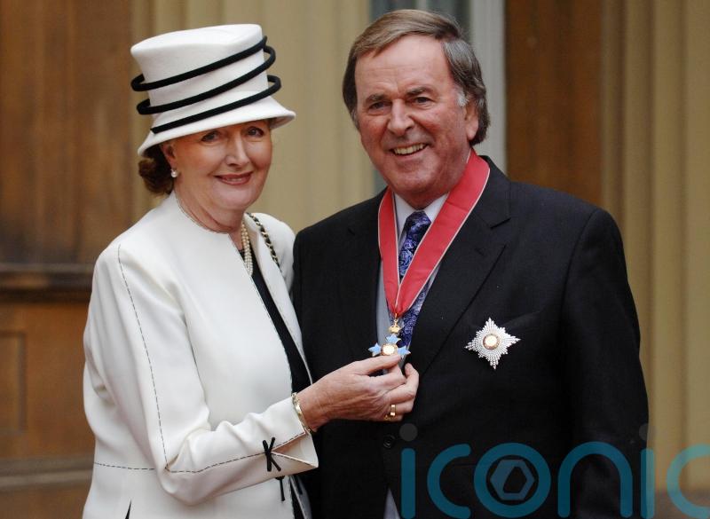 Sir Terry Wogan&rsquo;s wife Lady Helen remembered as &lsquo;epitome of grace&rsquo; after death
