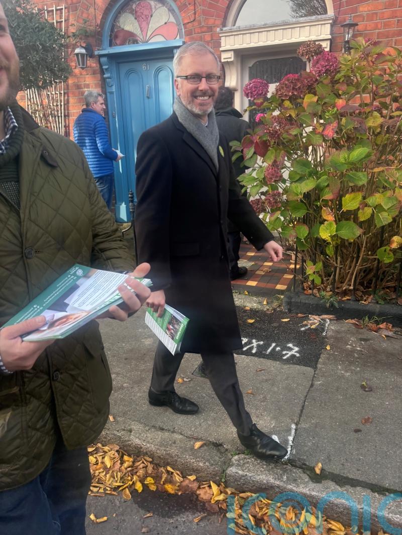 Fianna Fail and Fine Gael &lsquo;marginalising&rsquo; Green Party, claims leader