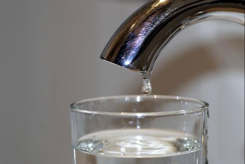 Almost 500,000 people relying on 'at-risk' water supplies across country, warns new report